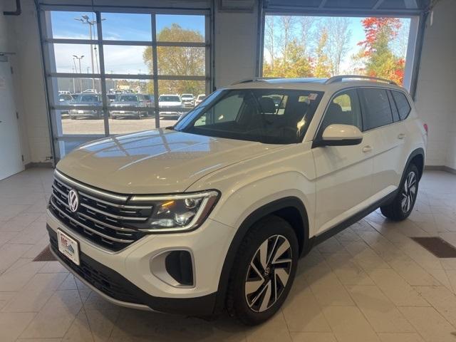 new 2025 Volkswagen Atlas car, priced at $51,051