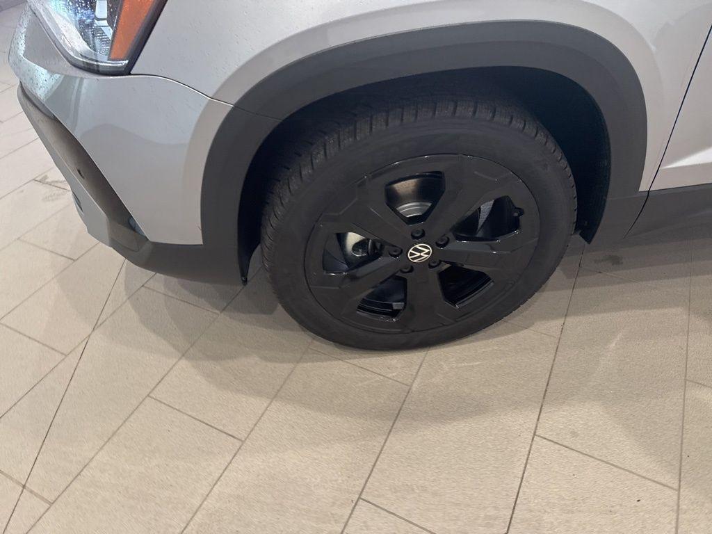 new 2025 Volkswagen Taos car, priced at $37,032