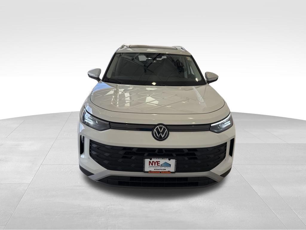 new 2025 Volkswagen Tiguan car, priced at $37,437