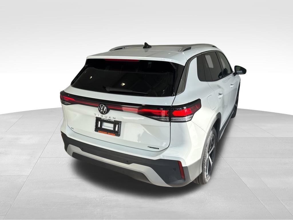 new 2025 Volkswagen Tiguan car, priced at $37,437