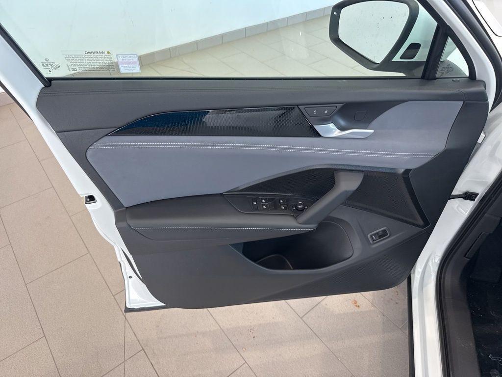 new 2025 Volkswagen Tiguan car, priced at $37,437