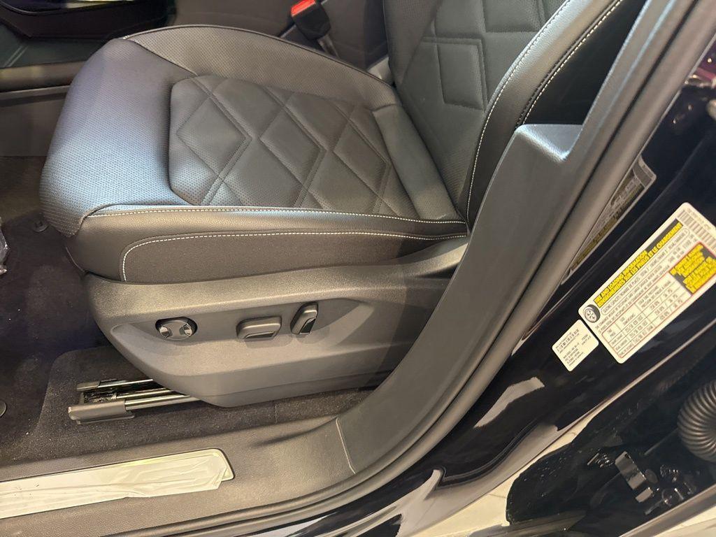 new 2026 Volkswagen Atlas car, priced at $48,573
