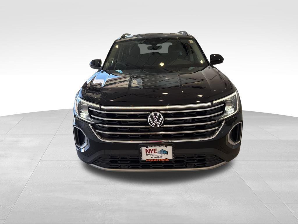 new 2026 Volkswagen Atlas car, priced at $48,573