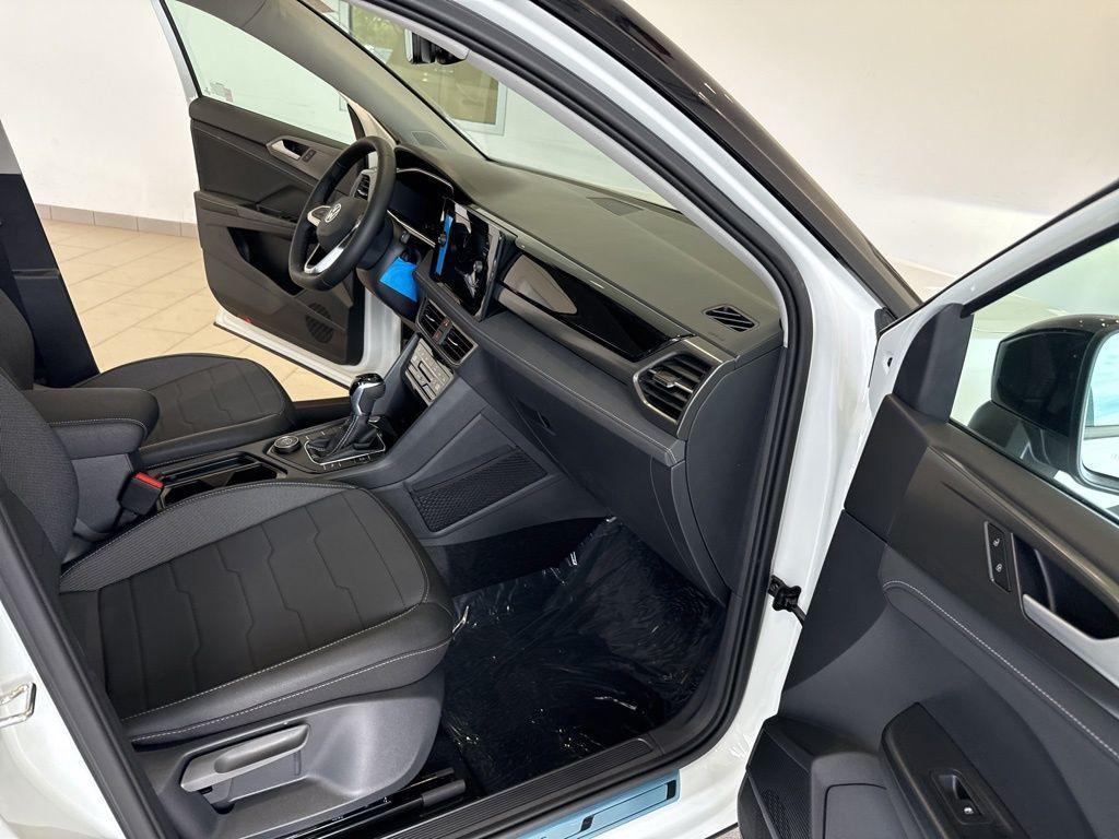 new 2025 Volkswagen Taos car, priced at $33,382