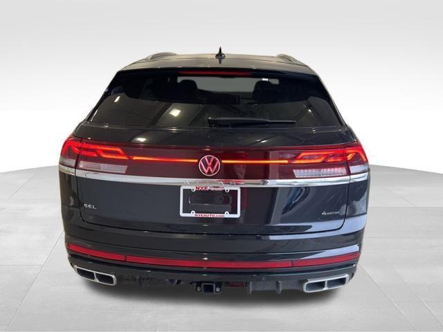 new 2025 Volkswagen Atlas Cross Sport car, priced at $53,626