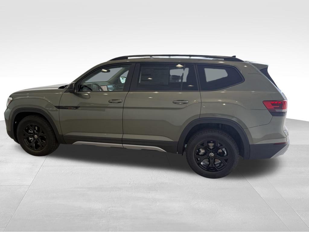 new 2025 Volkswagen Atlas car, priced at $47,151