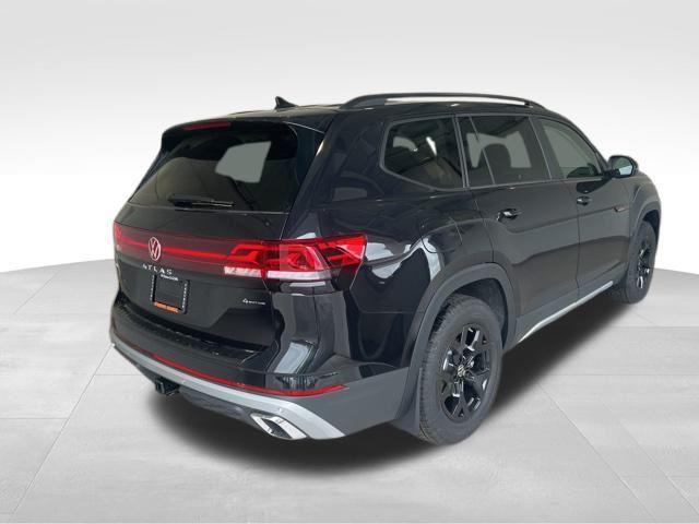 new 2025 Volkswagen Atlas car, priced at $48,611