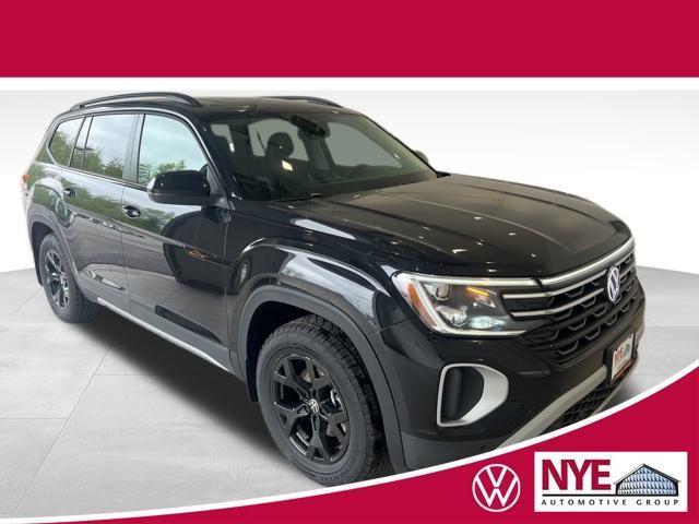 new 2025 Volkswagen Atlas car, priced at $48,611
