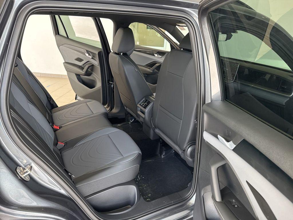 new 2025 Volkswagen Tiguan car, priced at $39,447