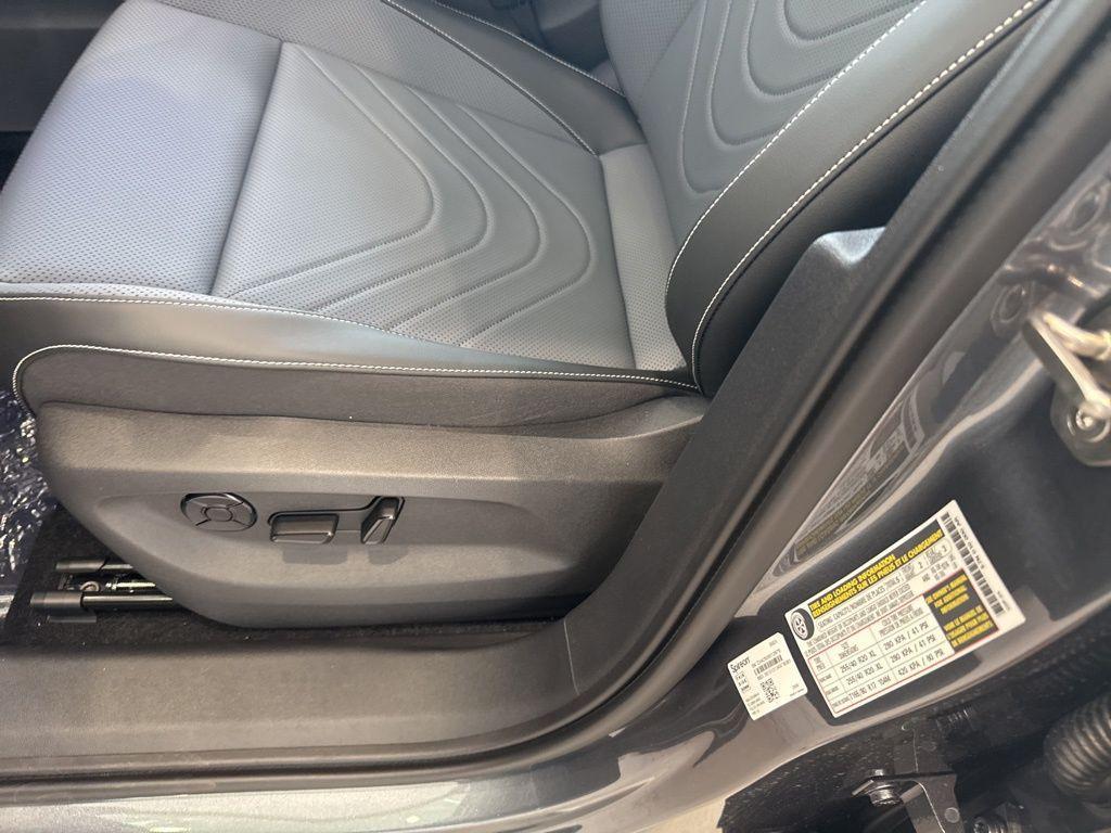 new 2025 Volkswagen Tiguan car, priced at $39,447