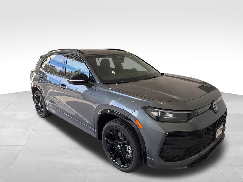 new 2025 Volkswagen Tiguan car, priced at $39,447