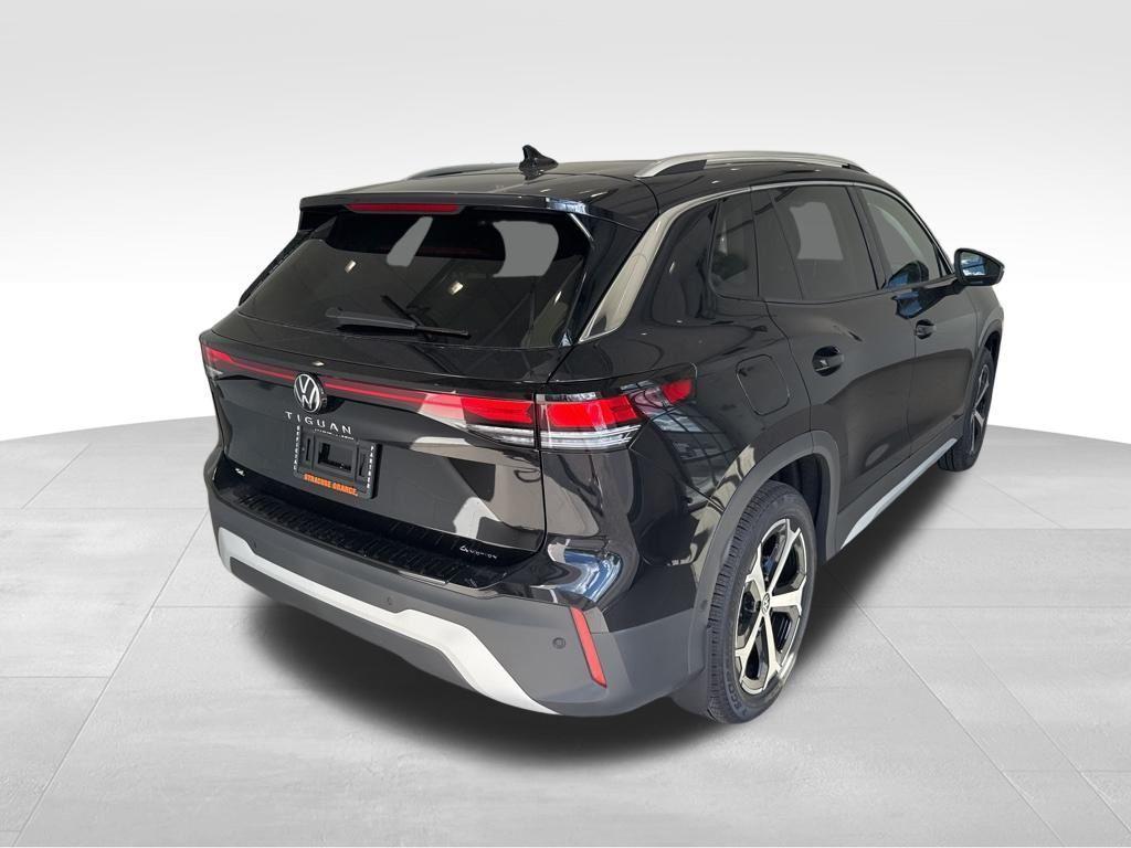 new 2025 Volkswagen Tiguan car, priced at $37,286