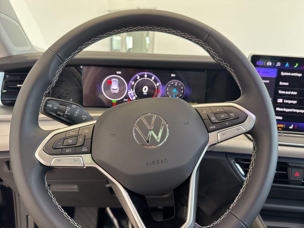 new 2025 Volkswagen Tiguan car, priced at $37,286