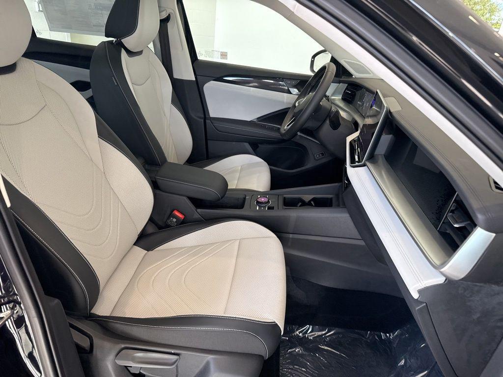 new 2025 Volkswagen Tiguan car, priced at $37,286