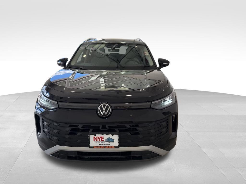 new 2025 Volkswagen Tiguan car, priced at $37,286