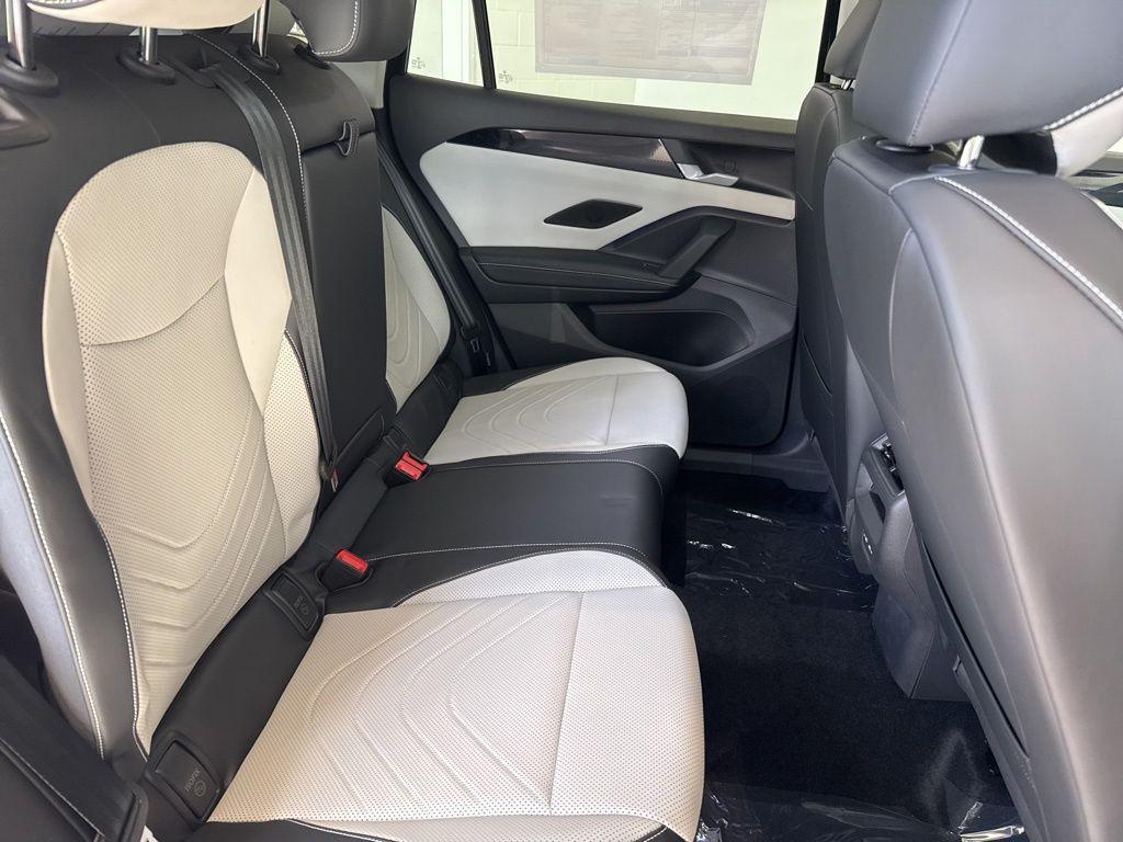 new 2025 Volkswagen Tiguan car, priced at $37,286