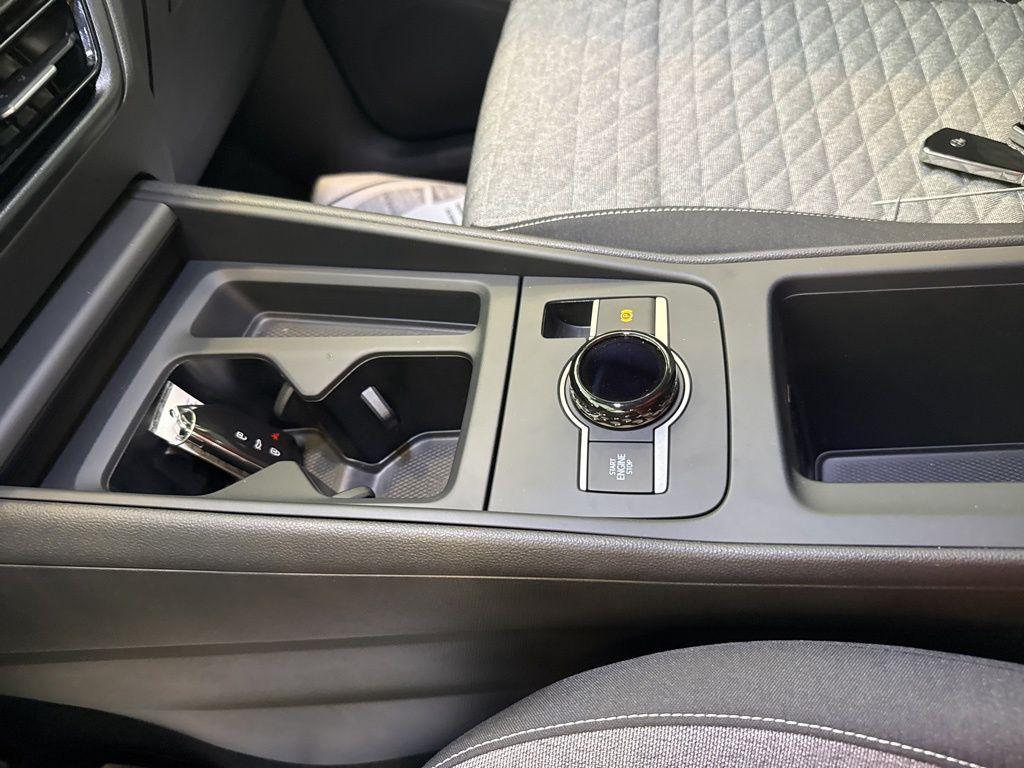 new 2025 Volkswagen Tiguan car, priced at $32,721