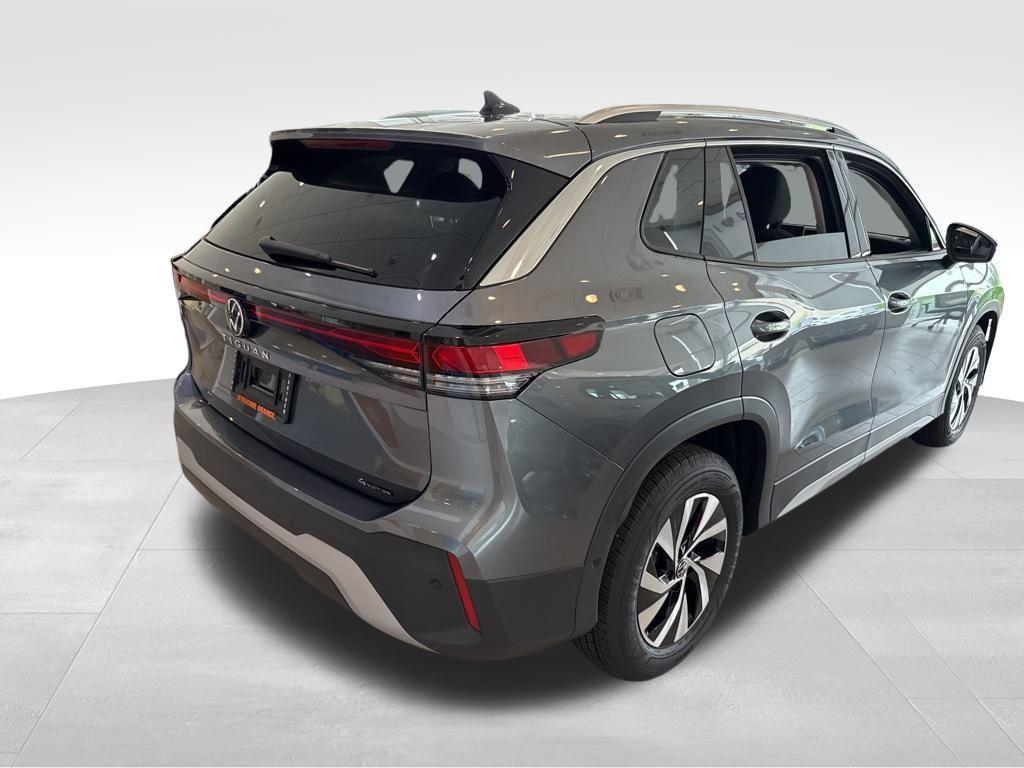 new 2025 Volkswagen Tiguan car, priced at $32,721