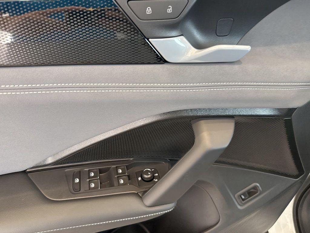 new 2025 Volkswagen Tiguan car, priced at $40,190