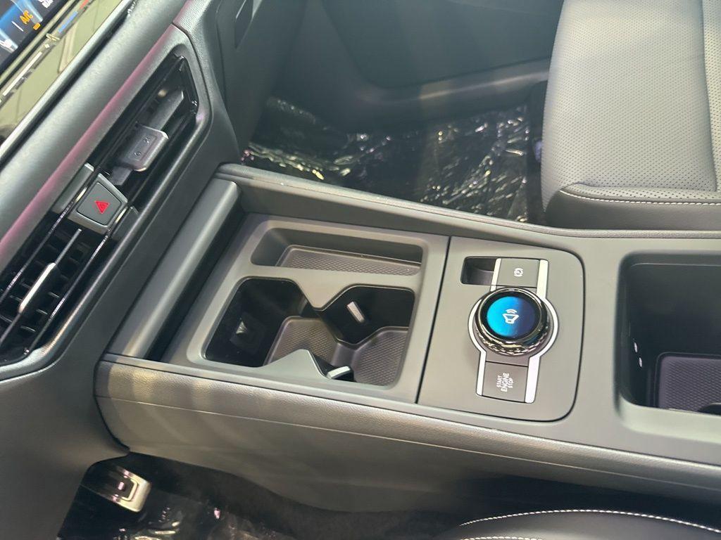 new 2025 Volkswagen Tiguan car, priced at $40,190