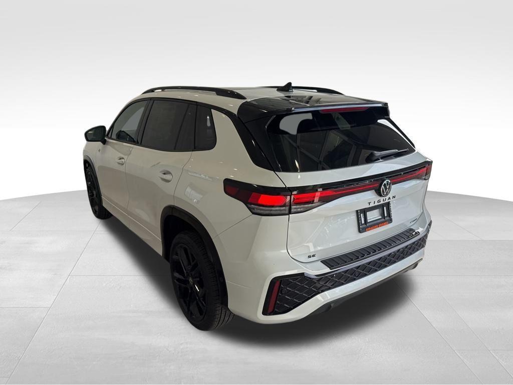 new 2025 Volkswagen Tiguan car, priced at $40,190