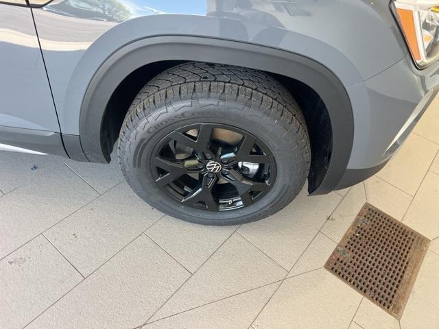 new 2025 Volkswagen Atlas car, priced at $50,101