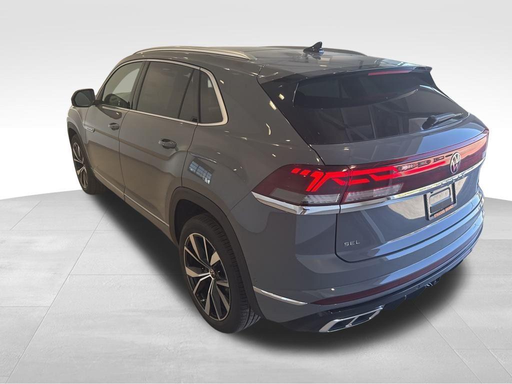 new 2026 Volkswagen Atlas Cross Sport car, priced at $56,186