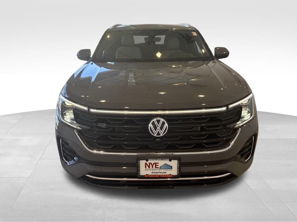 new 2026 Volkswagen Atlas Cross Sport car, priced at $56,186