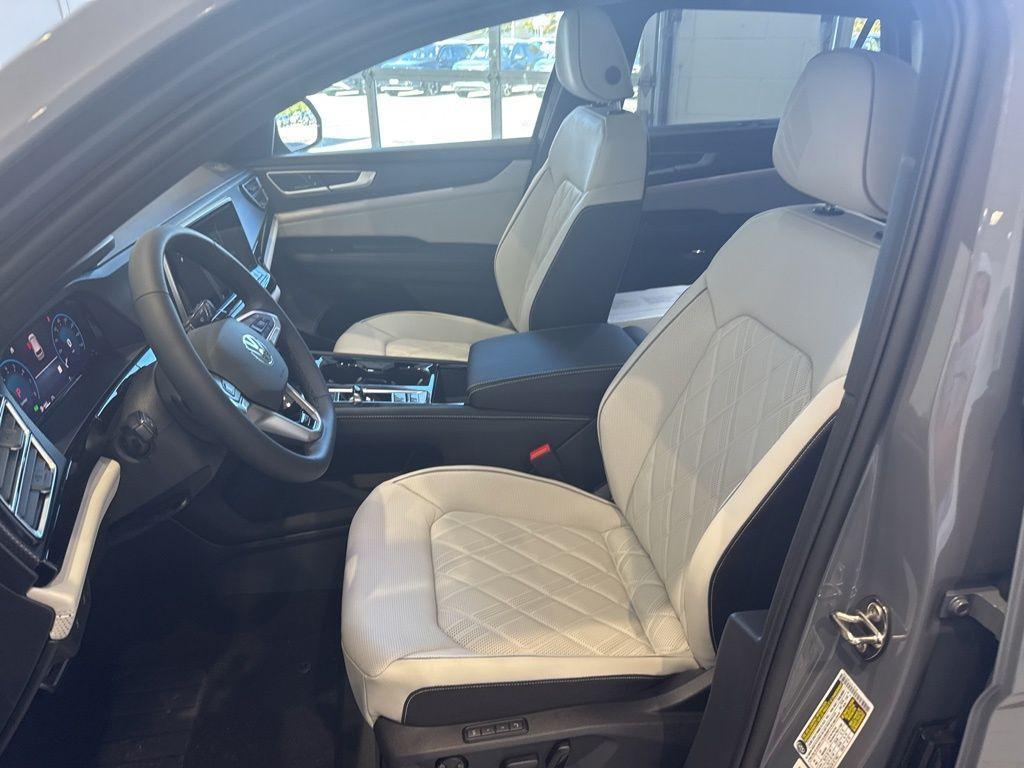 new 2026 Volkswagen Atlas Cross Sport car, priced at $56,186