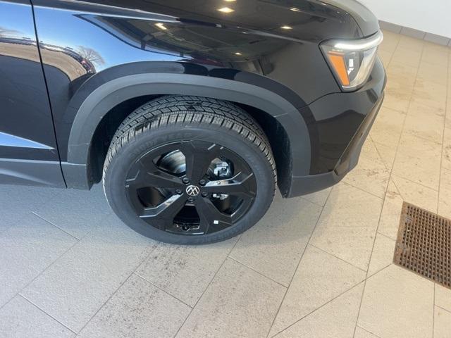 new 2025 Volkswagen Taos car, priced at $33,971