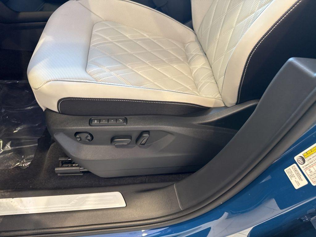 new 2026 Volkswagen Atlas Cross Sport car, priced at $55,731