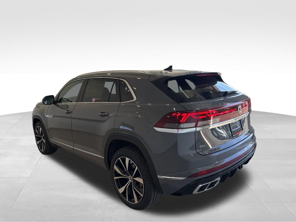 new 2026 Volkswagen Atlas Cross Sport car, priced at $56,186
