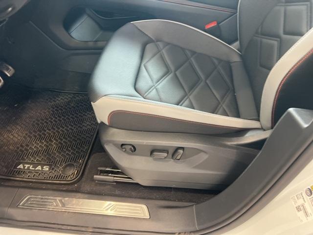 used 2024 Volkswagen Atlas car, priced at $43,999
