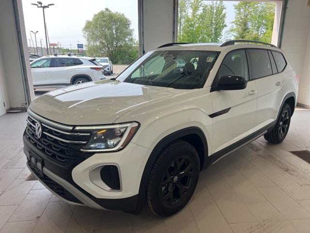 used 2024 Volkswagen Atlas car, priced at $43,999