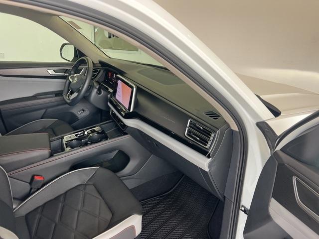 used 2024 Volkswagen Atlas car, priced at $43,999