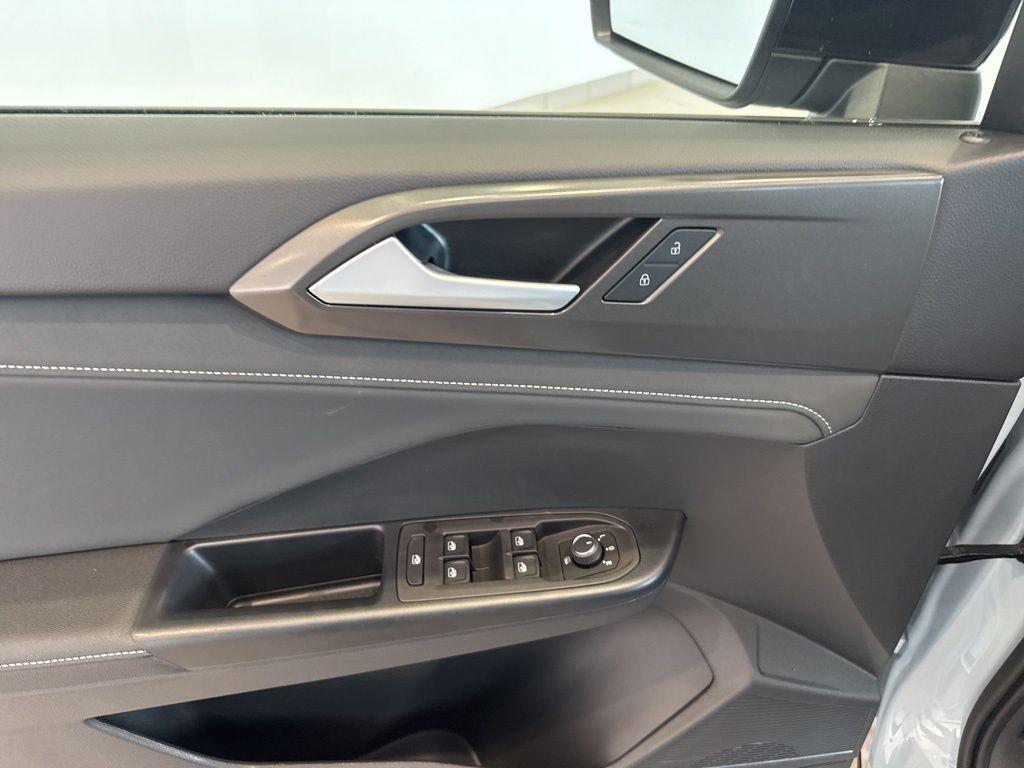 new 2025 Volkswagen Taos car, priced at $33,837