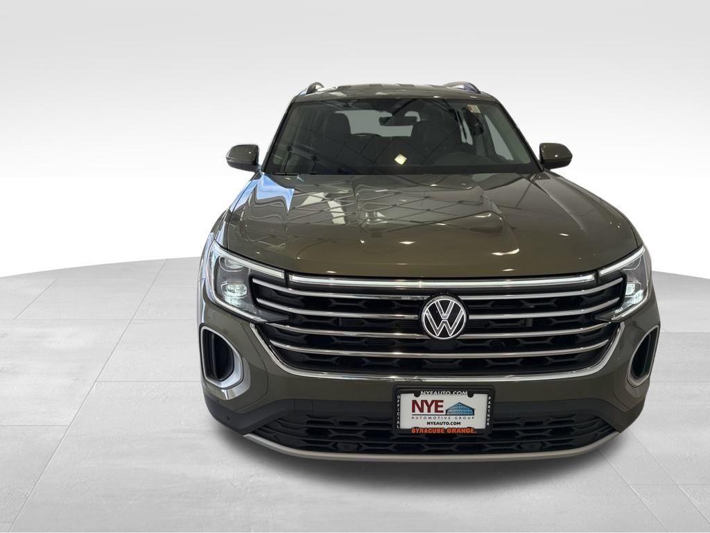 new 2026 Volkswagen Atlas car, priced at $48,640