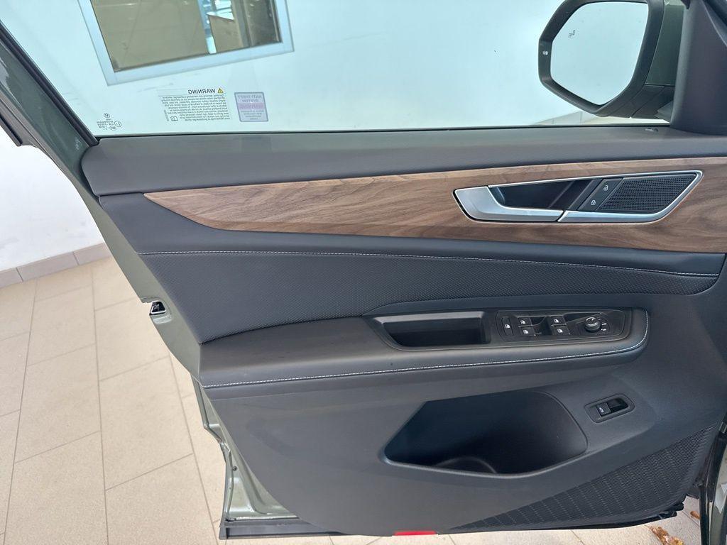 new 2026 Volkswagen Atlas car, priced at $48,640