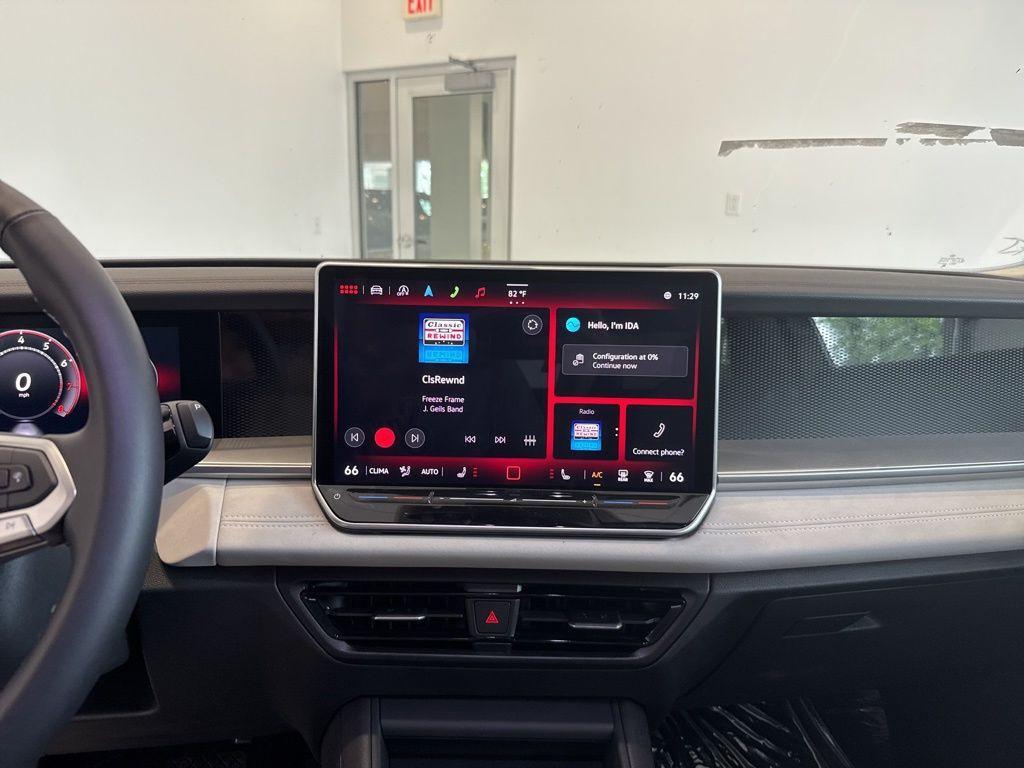 new 2025 Volkswagen Tiguan car, priced at $37,699