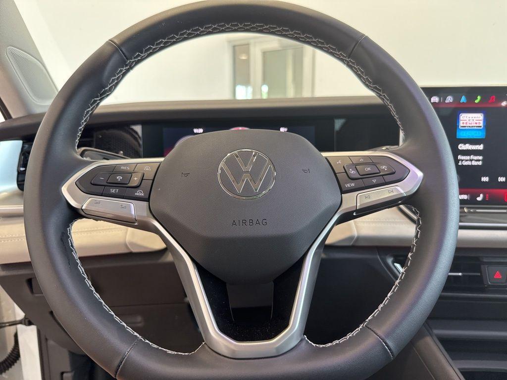 new 2025 Volkswagen Tiguan car, priced at $37,699