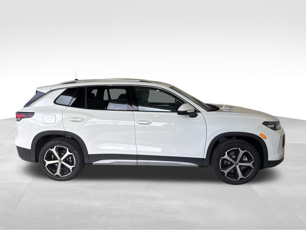 new 2025 Volkswagen Tiguan car, priced at $37,437