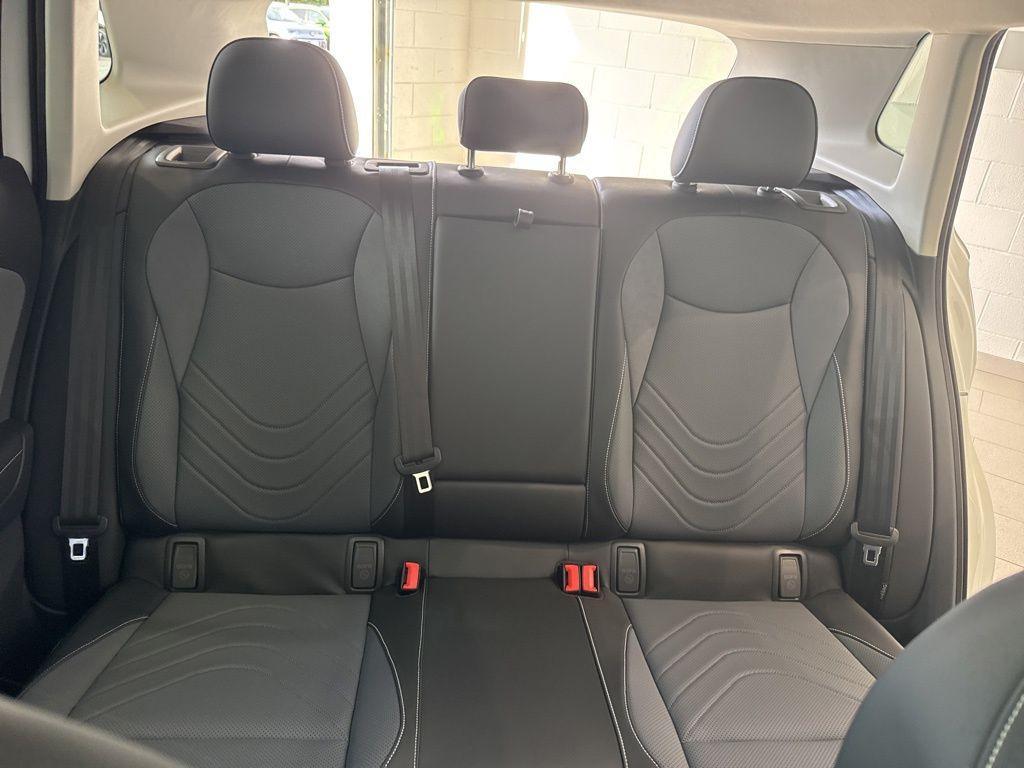 new 2025 Volkswagen Tiguan car, priced at $37,437