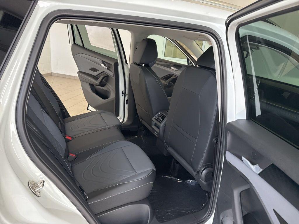 new 2025 Volkswagen Tiguan car, priced at $37,437