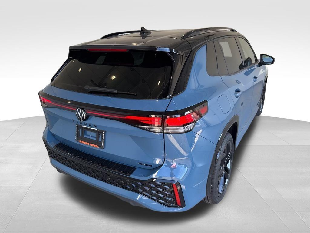 new 2025 Volkswagen Tiguan car, priced at $40,472