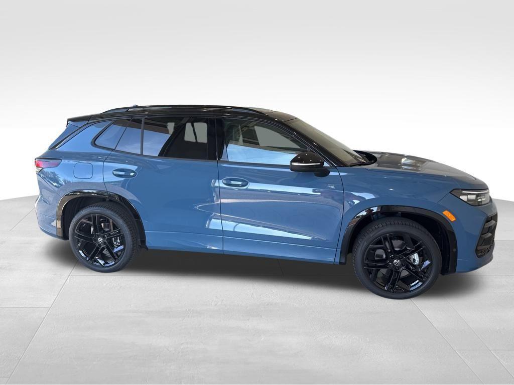 new 2025 Volkswagen Tiguan car, priced at $40,472
