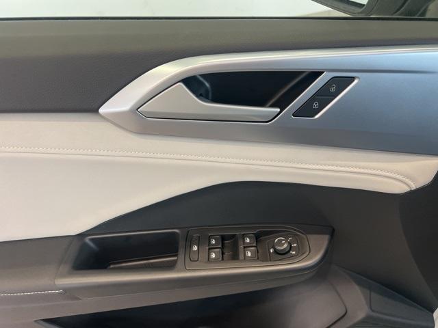 new 2025 Volkswagen Taos car, priced at $32,921