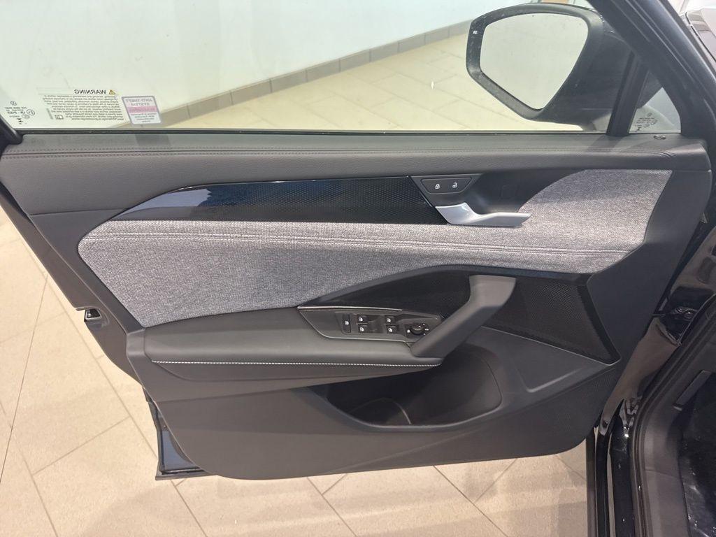 new 2025 Volkswagen Tiguan car, priced at $33,082