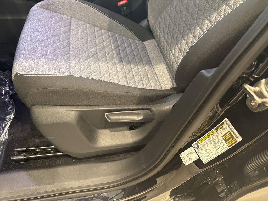 new 2025 Volkswagen Tiguan car, priced at $33,082