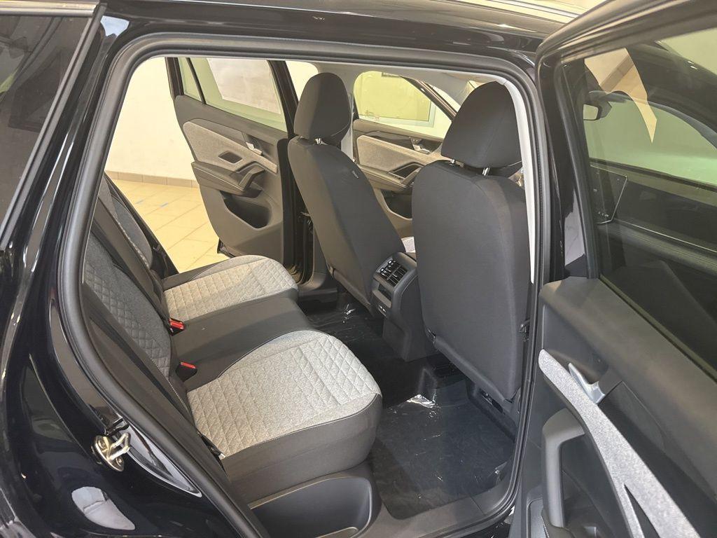 new 2025 Volkswagen Tiguan car, priced at $33,082