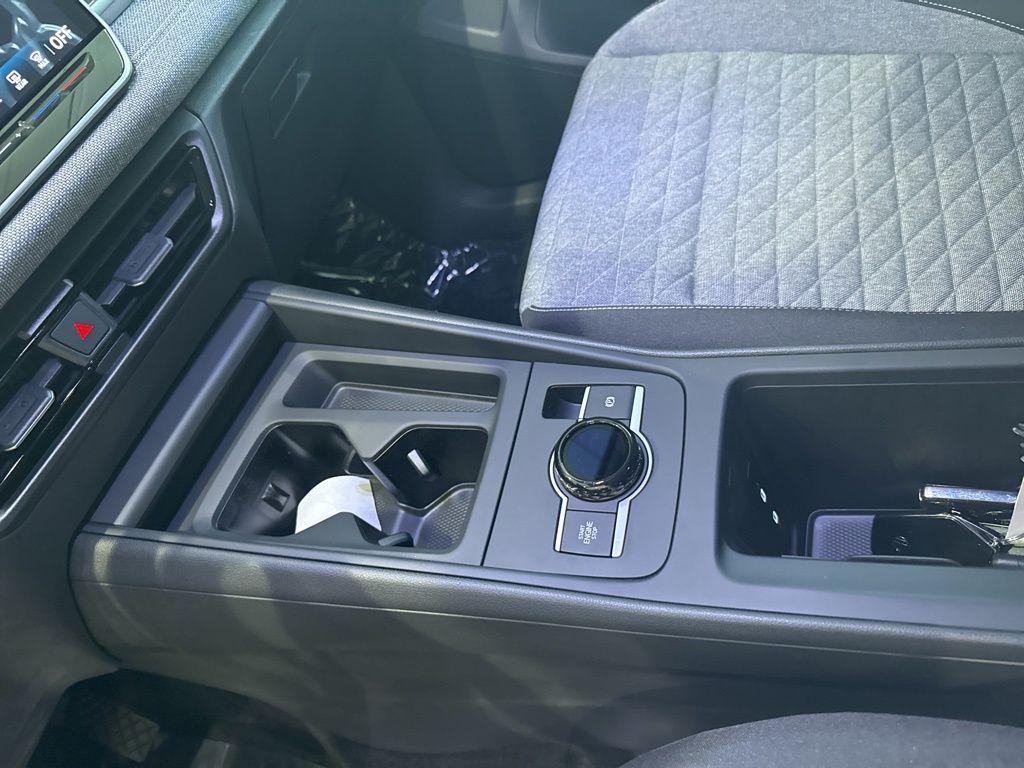 new 2025 Volkswagen Tiguan car, priced at $33,082